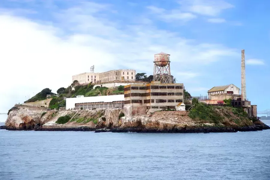 恶魔岛 visto desde un barco